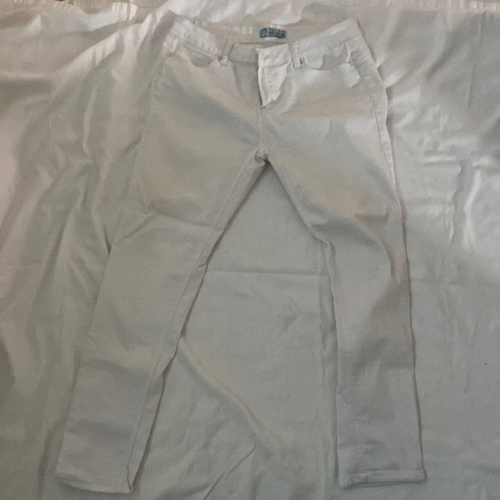 Jeans white
